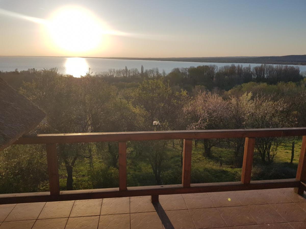 Villa Korozsa Vendeghaz Tihany Exterior photo